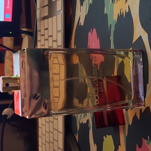 Dolce and Gabbana Red Perfume - Picture 5 of 5